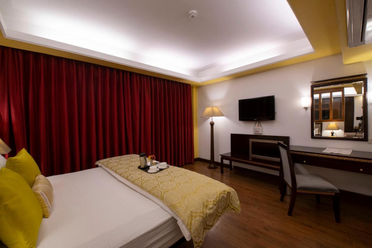 Mastiff Grand Manali Resort エクステリア 写真