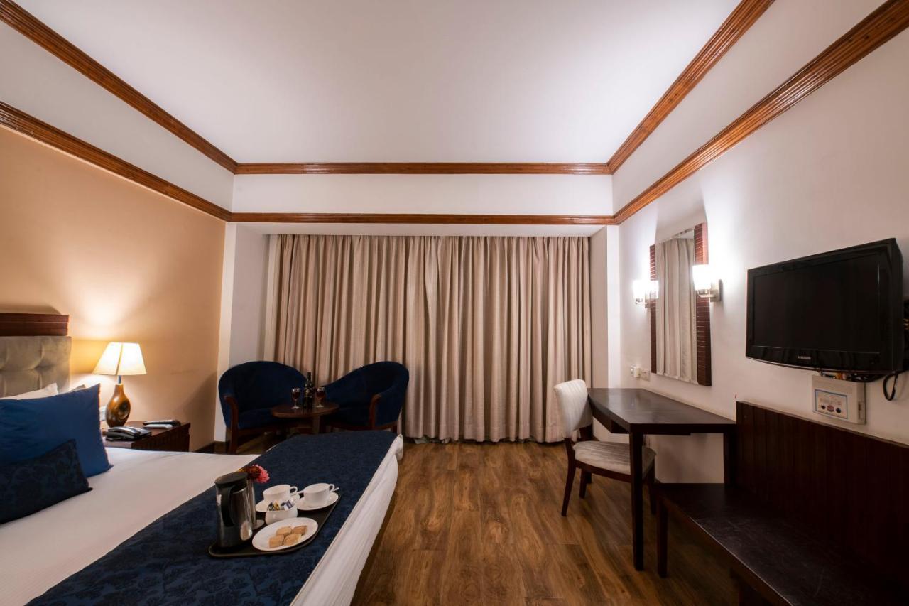 Mastiff Grand Manali Resort エクステリア 写真