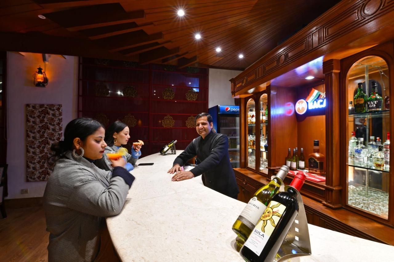 Mastiff Grand Manali Resort エクステリア 写真