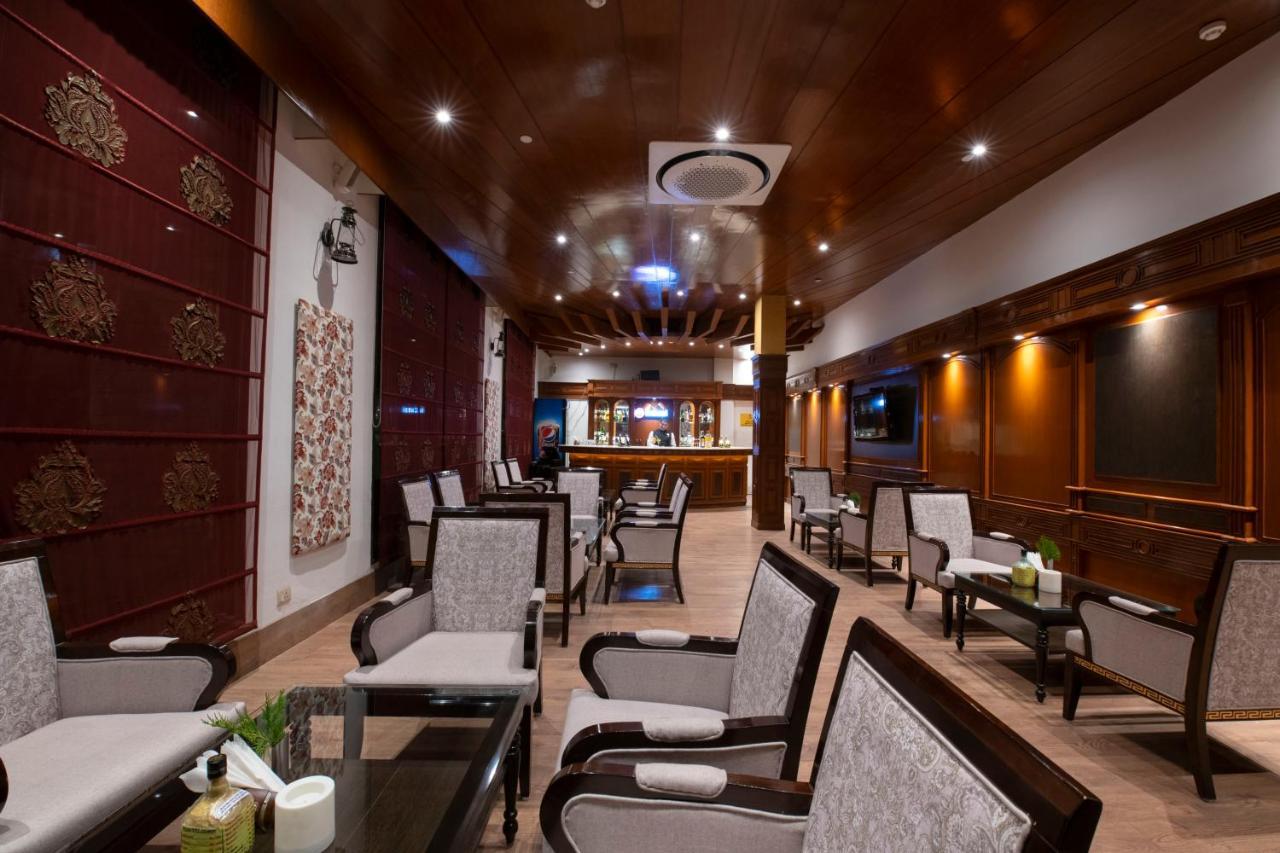 Mastiff Grand Manali Resort エクステリア 写真