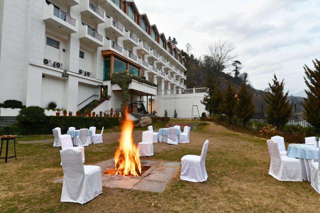 Mastiff Grand Manali Resort エクステリア 写真