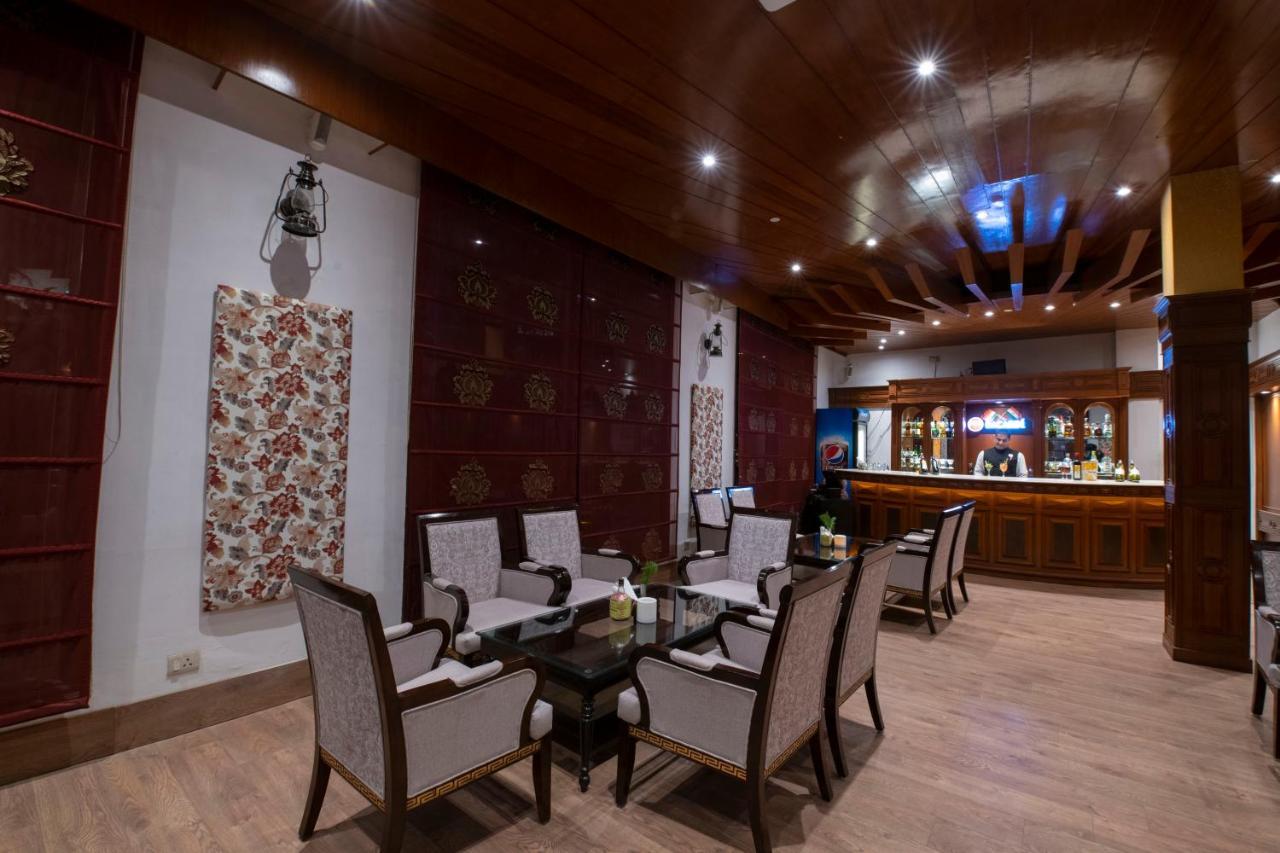 Mastiff Grand Manali Resort エクステリア 写真